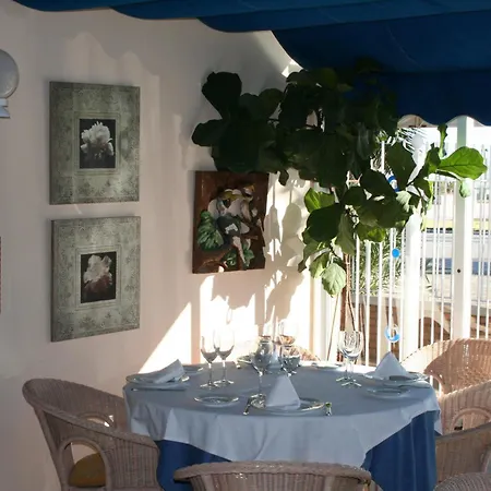 Otel Playa Canet 3*